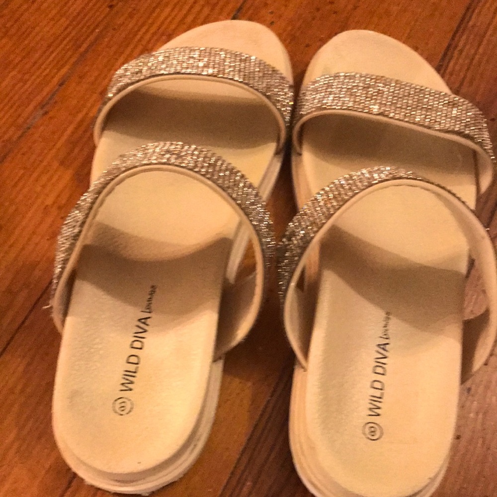 Wild Diva Slides